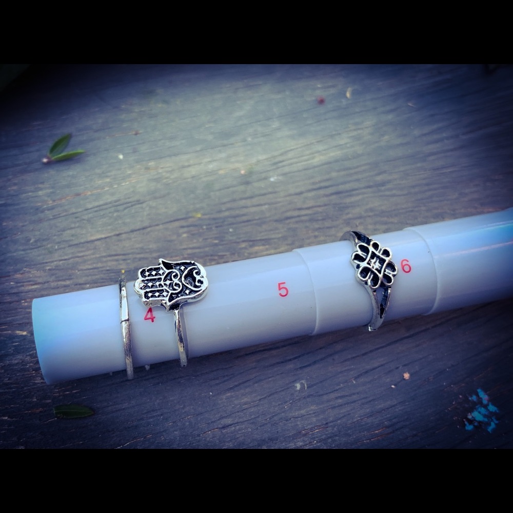 Bohemian set of 3 Rings 🌙 🤚 🌺 Silver - Picture 4 of 7